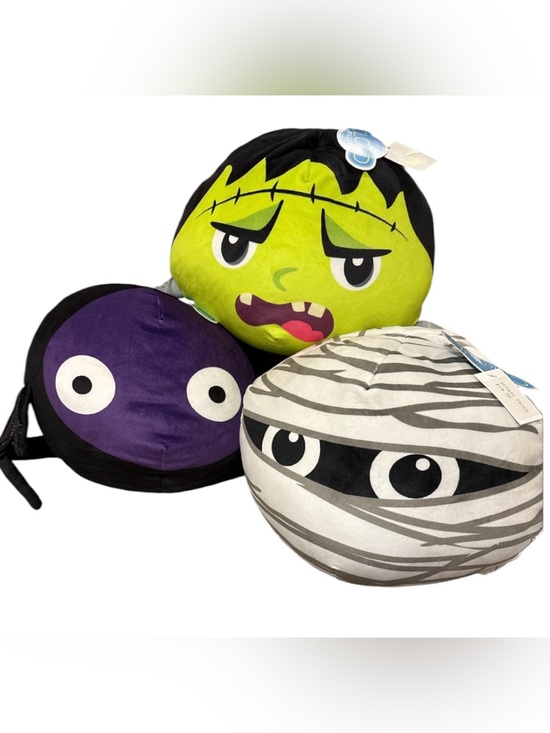Halloween Other - Halloween Themed Plushies Bundle